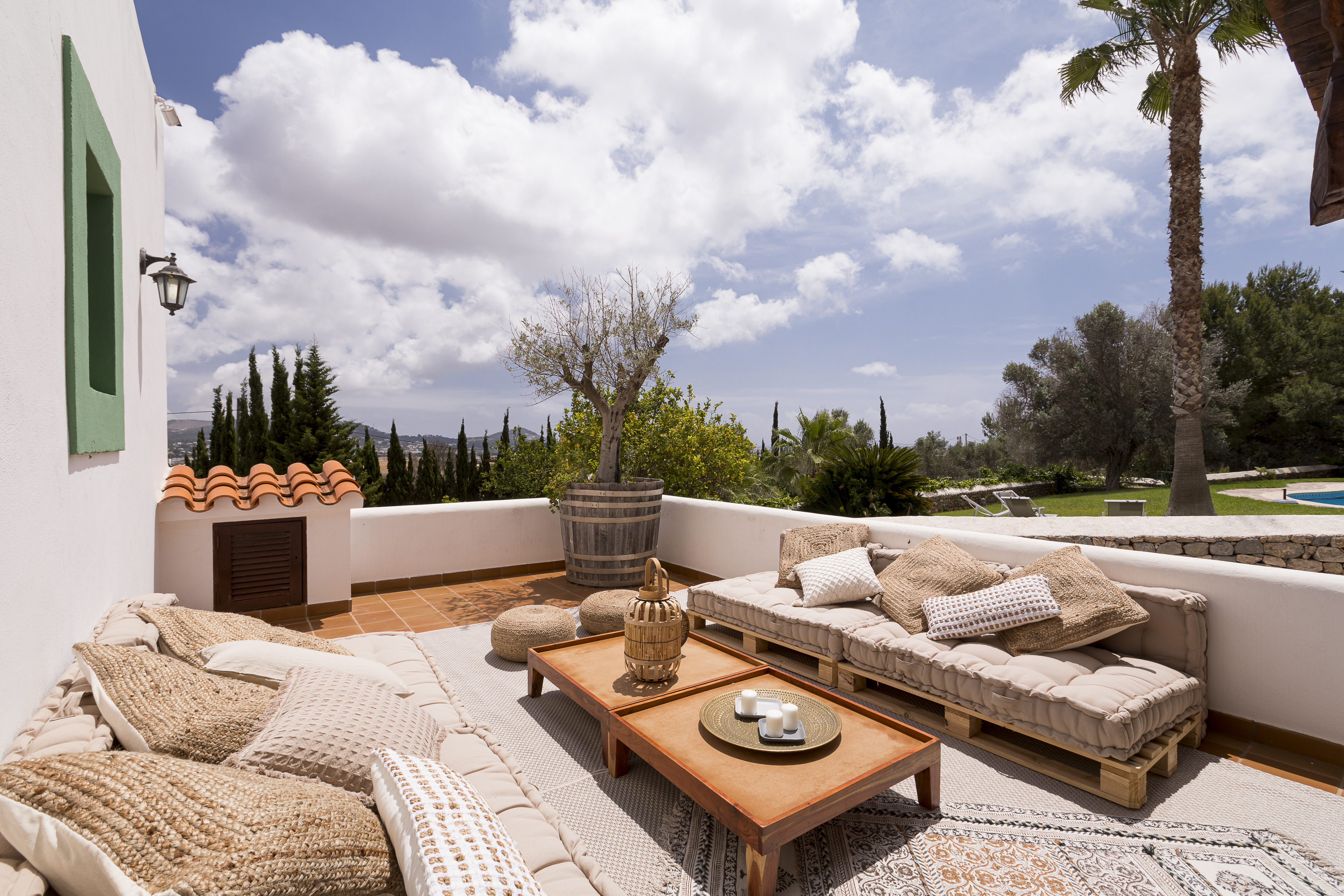 Resa estates rental in jesus 2022 finca private pool in Ibiza house lounge 1.jpg